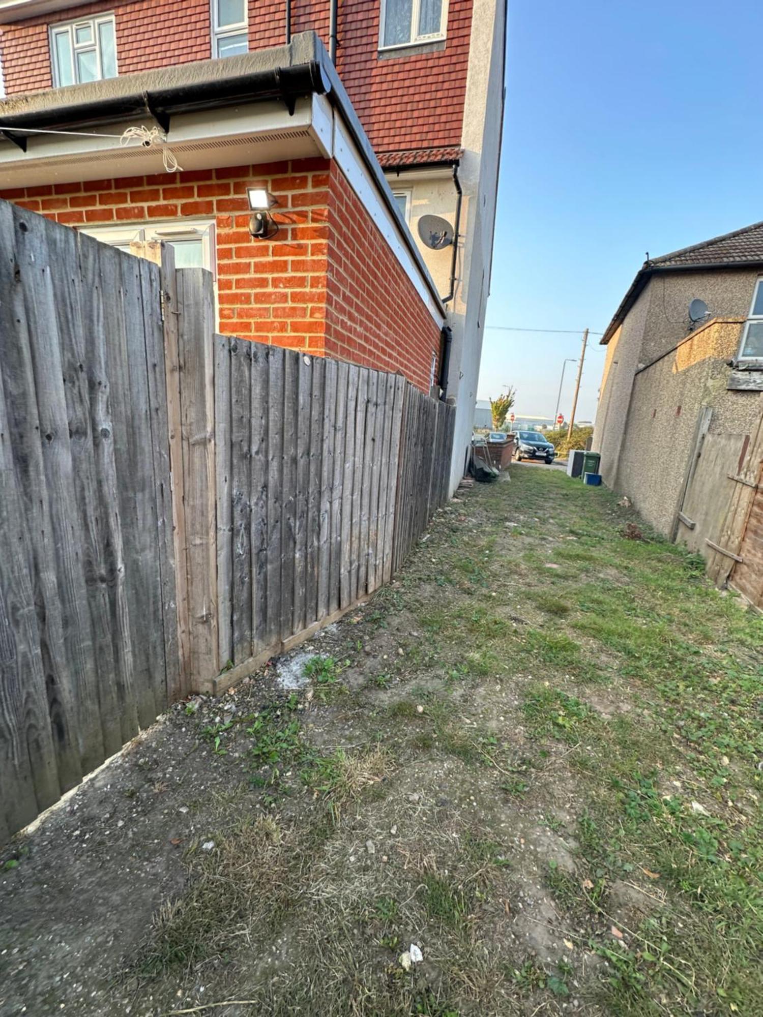 Luxury Ensuite Studio In Crayford Dartford Bexley London With Full Kitchen And Side Garden Alleyway Entrance Erith Kültér fotó